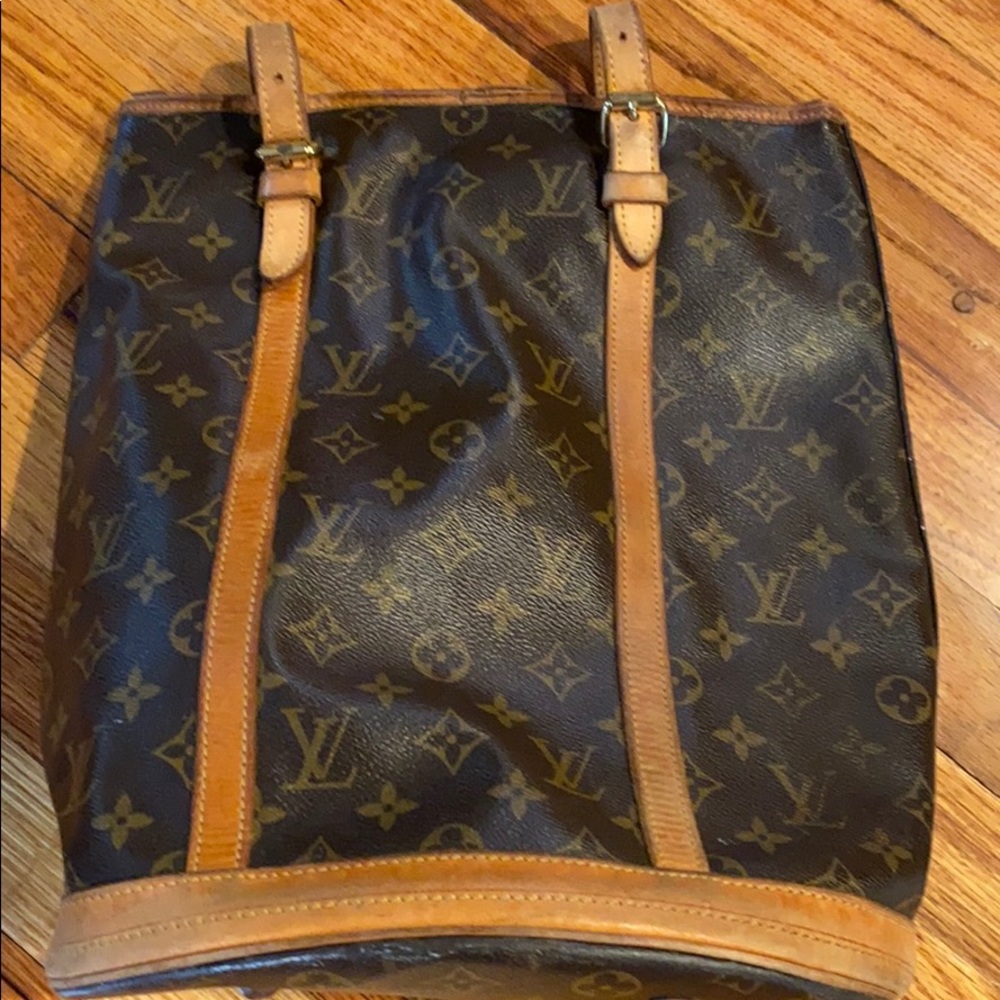 Louis Vuitton Bucket - Picture 4 of 14